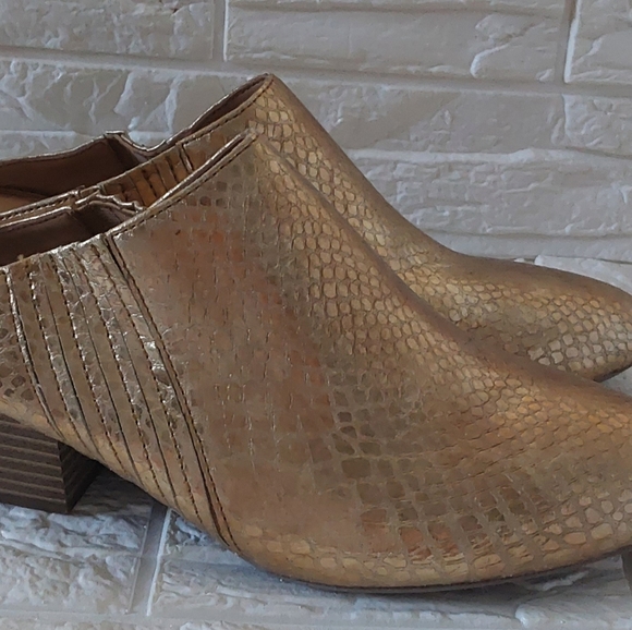 BCBGENERATION MULES - Picture 2 of 4